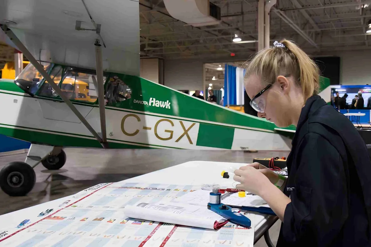 Skills/Compétences Canada